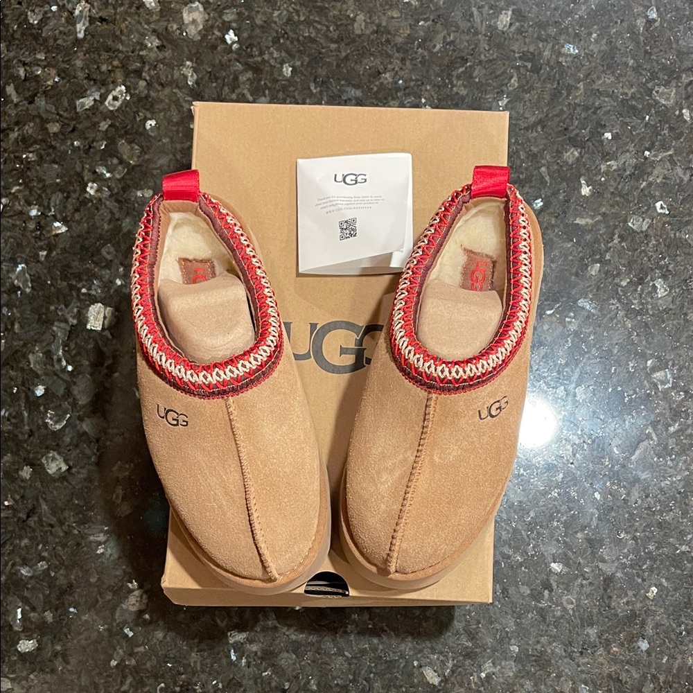 UGG Women's Suede Slippers with Red Trim Brand New in the box 💯 Authentic
